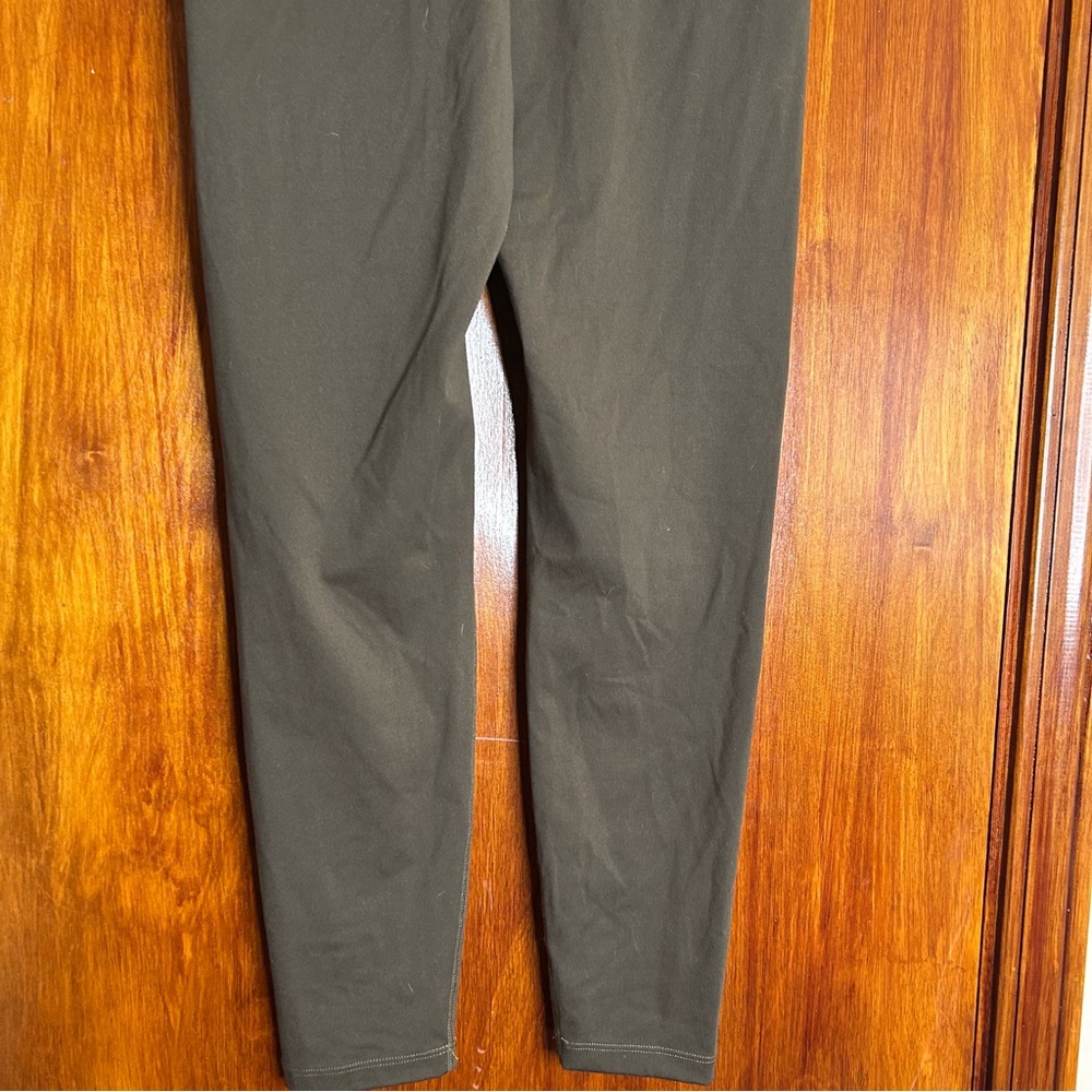 Lululemon Align Leggings Olive Green High Rise Crop Size 6 Sporty Stretch Pants - Picture 6 of 11